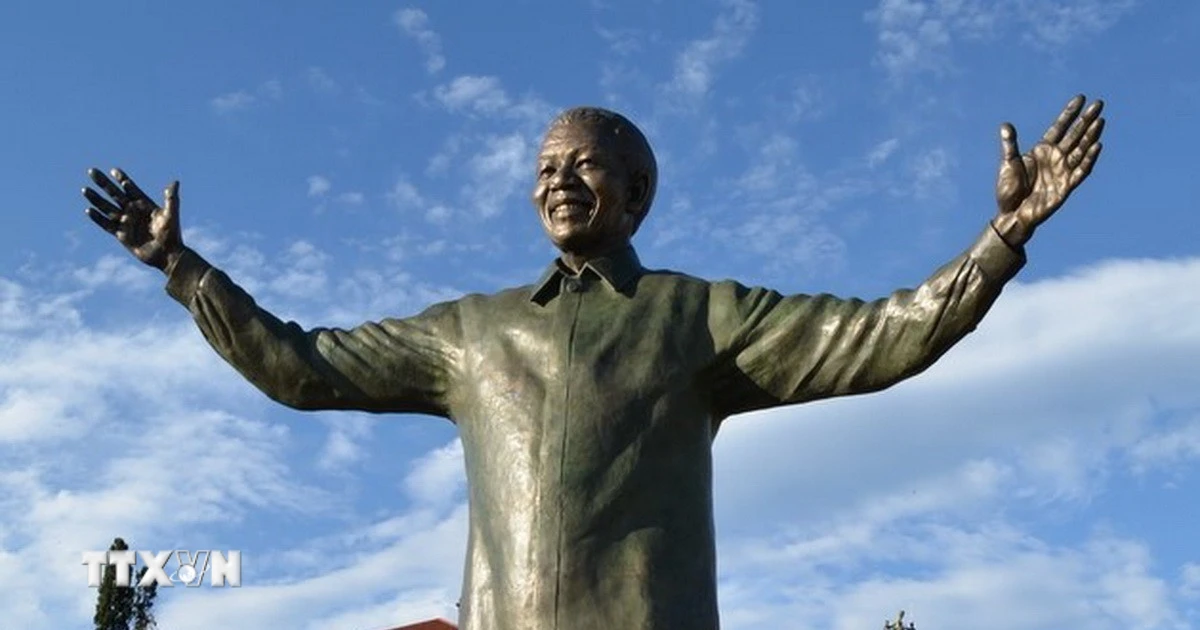Tổng thư ký Liên hợp quốc nhấn mạnh giá trị trường tồn của di sản Nelson Mandela