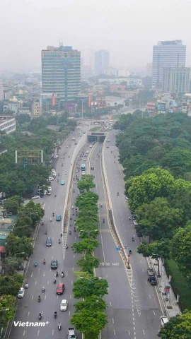 Tuyến đường Vành đai 1, thành phố Hà Nội sẽ cấm xe máy xăng lưu thông từ ngày 1/7/2026. (Ảnh: Hoài Nam/Vietnam+)