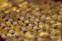 Vàng nhẫn được bày bán tại cửa hàng ở Yangon, Myanmar. (Ảnh: THX/TTXVN)