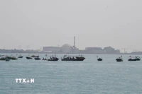 Tàu của Lực lượng Vệ binh Cách mạng Hồi giáo (IRGC) tại Vịnh Persian. (Ảnh: THX/TTXVN)