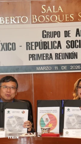 Lễ ký kết chương trình nghị sự hợp tác nghị viện Việt Nam-Mexico. (Ảnh: Phi Hùng/TTXVN)