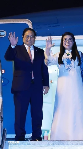 Thủ tướng Phạm Minh Chính và Phu nhân lên đường về nước, kết thúc chuyến tham dự Hội nghị Thượng đỉnh BRICS mở rộng năm 2025 và làm việc tại Brazil. (Ảnh: Dương Giang/TTXVN)