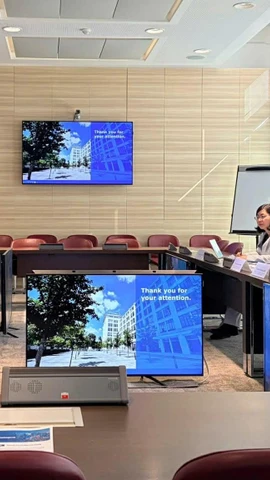 Đoàn làm việc tại Cơ quan Năng lượng hạt nhân, OECD. (Ảnh do đoàn cung cấp)