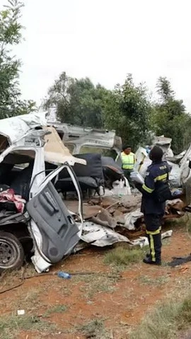 Hiện trường vụ tai nạn. (Ảnh: AP)