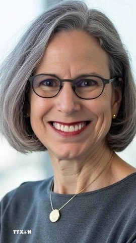 Bà Piper Campbell, Chủ nhiệm sáng lập Khoa Chính sách Đối ngoại và An ninh Toàn cầu, Trường Quan hệ Quốc tế thuộc Đại học Mỹ (American University). (Ảnh: TTXVN phát)