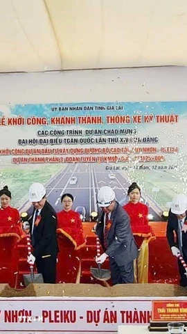 Lễ khởi công Dự án thành phần 3 thuộc Dự án đầu tư xây dựng đường bộ cao tốc Quy Nhơn-Pleiku. (Ảnh: Hồng Điệp/TTXVN)