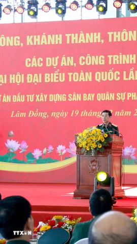 Đại tướng Phan Văn Giang, Ủy viên Bộ Chính trị, Bộ trưởng Bộ Quốc phòng, phát biểu tại Lễ Khánh thành. (Ảnh: Nguyễn Thanh/TTXVN)