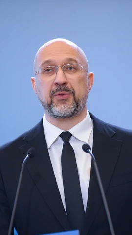 Ông Denys Shmyhal tại cuộc họp báo ở Warraw, Ba Lan. (Ảnh: PAP/TTXVN)