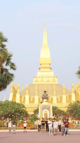 Pha Thatluang, công trình Phật giáo mang tính biểu tượng quốc gia của Lào. (Ảnh: Xuân Tú/TTXVN)
