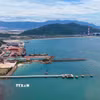 Lợi thế cảng nước sâu giúp Khu kinh tế Vũng Áng thu hút nhiều dự án công nghiệp và logistics quy mô lớn. (Ảnh: Hữu Quyết/TTXVN)