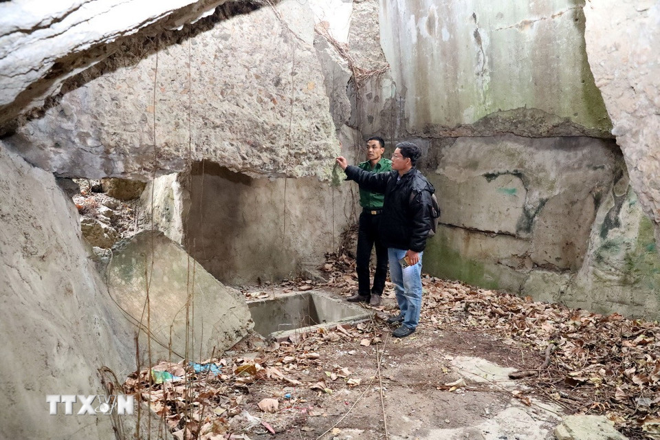 Hệ thống hầm công sự bên trong pháo đài Đồng Đăng đã bị hư hỏng nặng trong cuộc chiến đấu bảo vệ biên giới phía Bắc tháng 2/1979. (Ảnh: Văn Đạt/TTXVN)