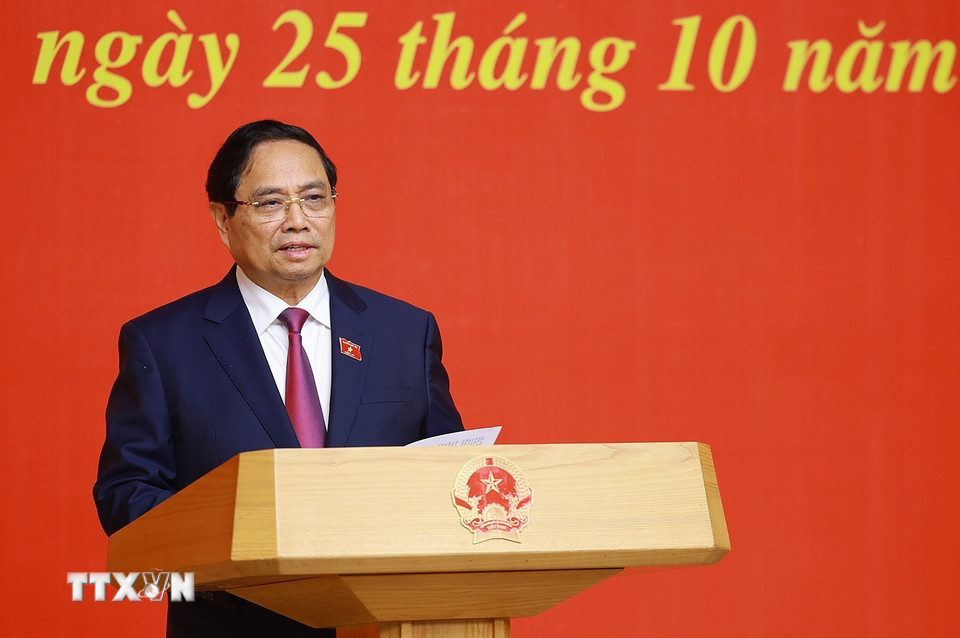 Bí thư Đảng ủy Chính phủ, Thủ tướng Chính phủ Phạm Minh Chính phát biểu giao nhiệm vụ cho các Phó Thủ tướng Chính phủ, Bộ trưởng nhiệm kỳ 2021-2026. (Ảnh: Dương Giang/TTXVN)