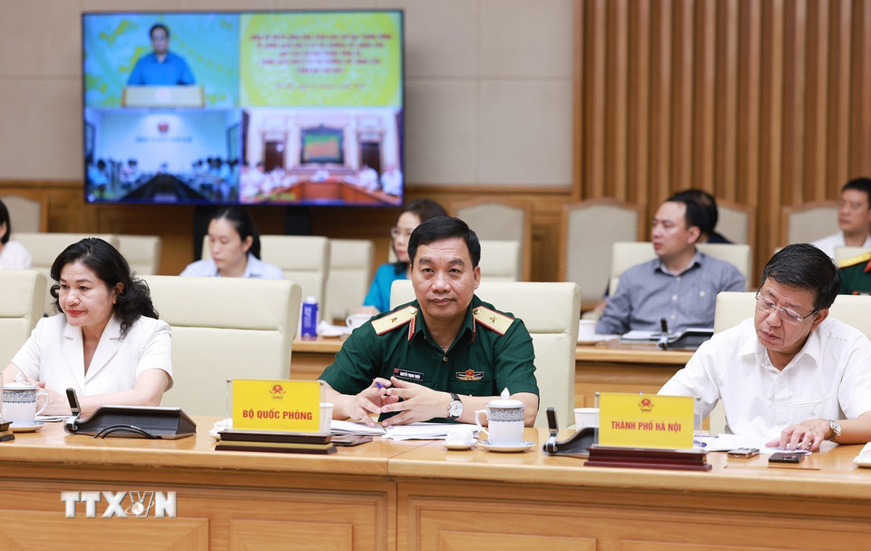 Các đại biểu tham dự phiên họp lần thứ nhất của Ban Chỉ đạo Trung ương về chính sách nhà ở và thị trường bất động sản. (Ảnh: Dương Giang/TTXVN)