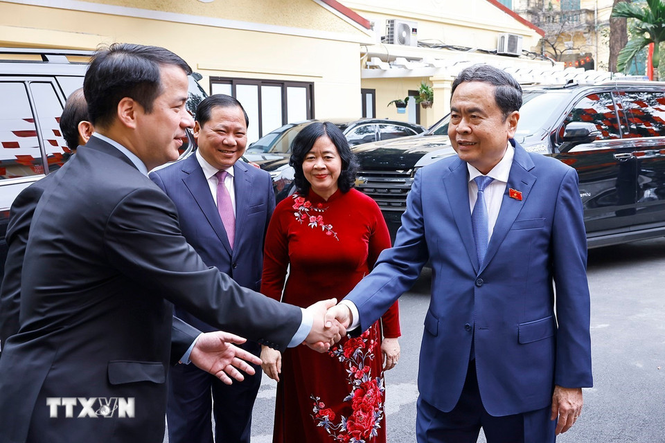 Chủ tịch Quốc hội Trần Thanh Mẫn chúc Tết Ủy ban Trung ương Mặt trận Tổ quốc Việt Nam. (Ảnh: Doãn Tấn/TTXVN)