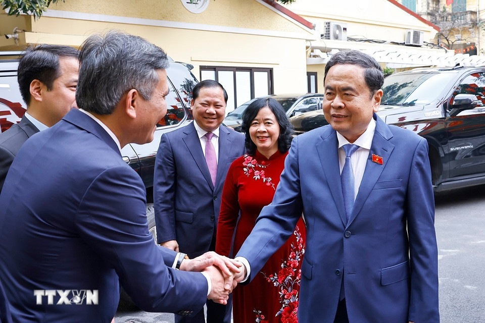 Chủ tịch Quốc hội Trần Thanh Mẫn chúc Tết Ủy ban Trung ương Mặt trận Tổ quốc Việt Nam. (Ảnh: Doãn Tấn/TTXVN)