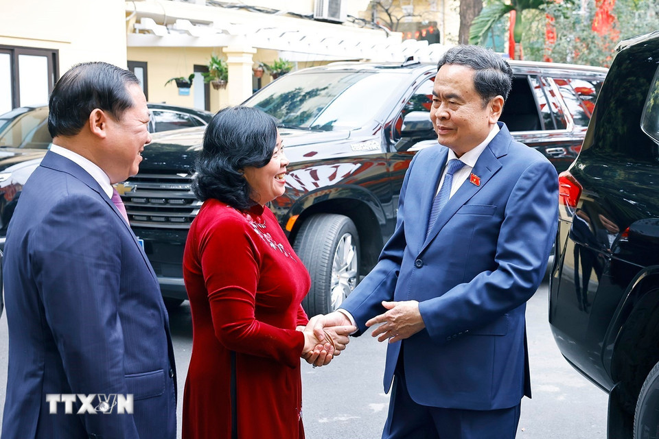 Chủ tịch Quốc hội Trần Thanh Mẫn chúc Tết Ủy ban Trung ương Mặt trận Tổ quốc Việt Nam. (Ảnh: Doãn Tấn/TTXVN)