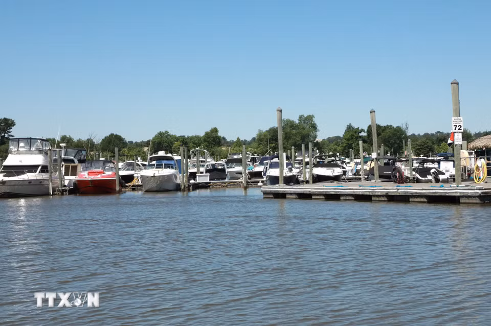 Bến thuyền trên sông Potomac, góp phần tạo nên không gian sinh hoạt, giải trí và du lịch ven sông tại Washington, D.C. (Ảnh: Ngọc Quang/TTXVN)