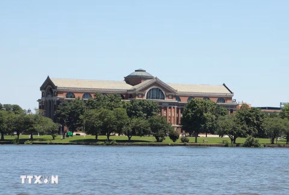 Ngôi nhà cổ ven sông Potomac là một phần dấu tích kiến trúc lâu đời bên cạnh quá trình phát triển hiện đại của thủ đô nước Mỹ. (Ảnh: Ngọc Quang/TTXVN)
