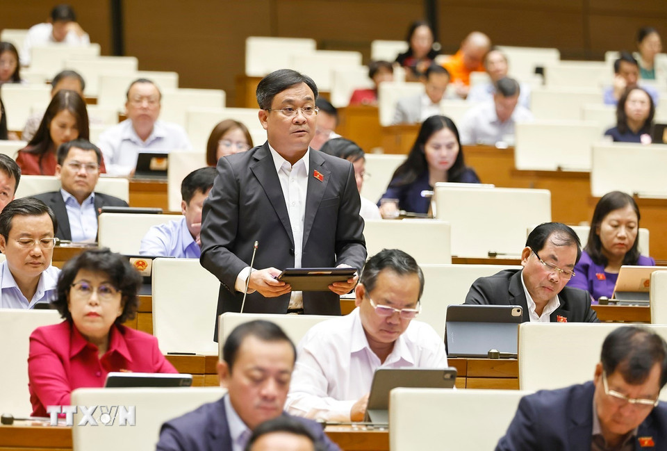 Đại biểu Quốc hội Thành phố Hồ Chí Minh Vũ Huy Khánh phát biểu. (Ảnh: Doãn Tấn/TTXVN)