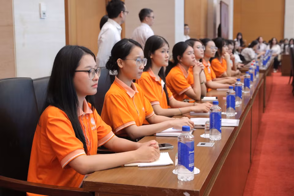 Các em sinh viên tham dự Diễn đàn. (Nguồn: Ban tổ chức cung cấp)