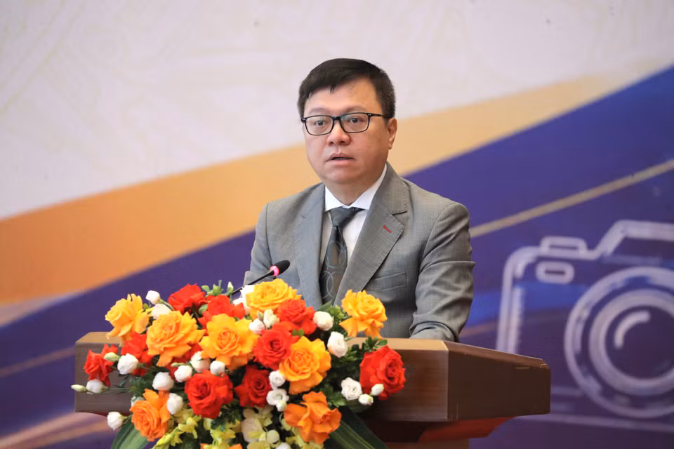 Tổng Biên tập Báo Nhân Dân, Phó Trưởng Ban Tuyên giáo và Dân vận Trung ương, Chủ tịch Hội Nhà báo Việt Nam Lê Quốc Minh phát biểu. (Nguồn: Ban tổ chức cung cấp)