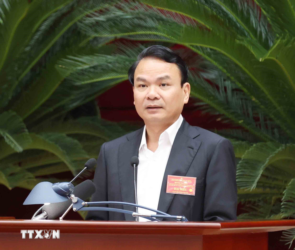 Đồng chí Đặng Xuân Phong, Ủy viên Trung ương Đảng, Bí thư Tỉnh uỷ Ninh Bình tham luận tại hội nghị. (Ảnh: Phương Hoa/TTXVN)