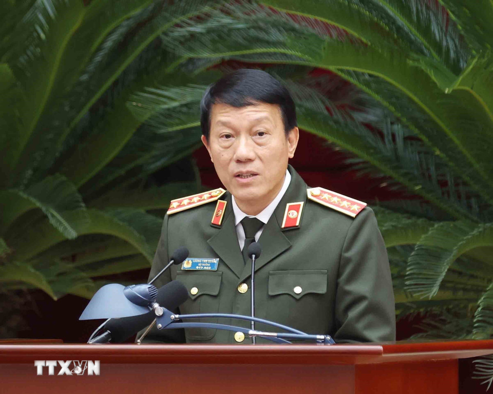 Đồng chí Lương Tam Quang, Ủy viên Bộ Chính trị, Bộ trưởng Bộ Công an phát biểu tại hội nghị. (Ảnh: Phương Hoa/TTXVN)