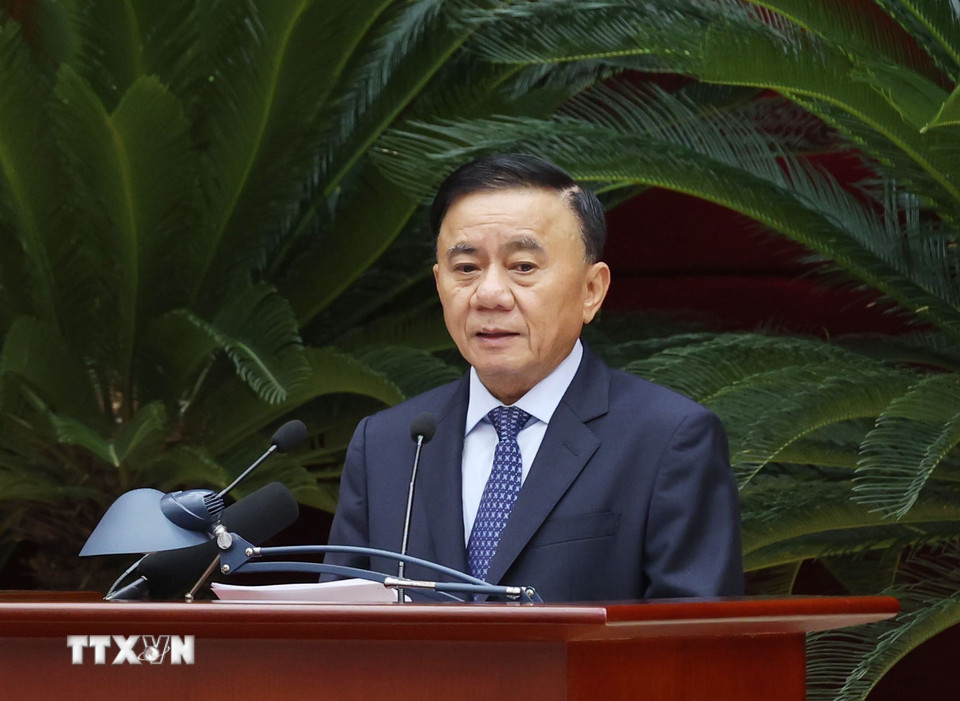 Đồng chí Trần Cẩm Tú, Ủy viên Bộ Chính trị, Thường trực Ban Bí thư, Phó Trưởng ban Chỉ đạo Trung ương phát biểu tại hội nghị. (Ảnh: Phương Hoa/TTXVN)