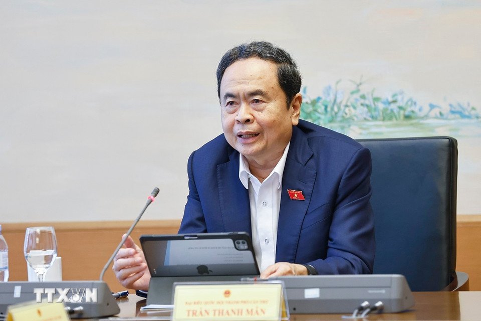 Chủ tịch Quốc hội Trần Thanh Mẫn, đại biểu Quốc hội thành phố Cần Thơ phát biểu. (Ảnh: Doãn Tấn/TTXVN)