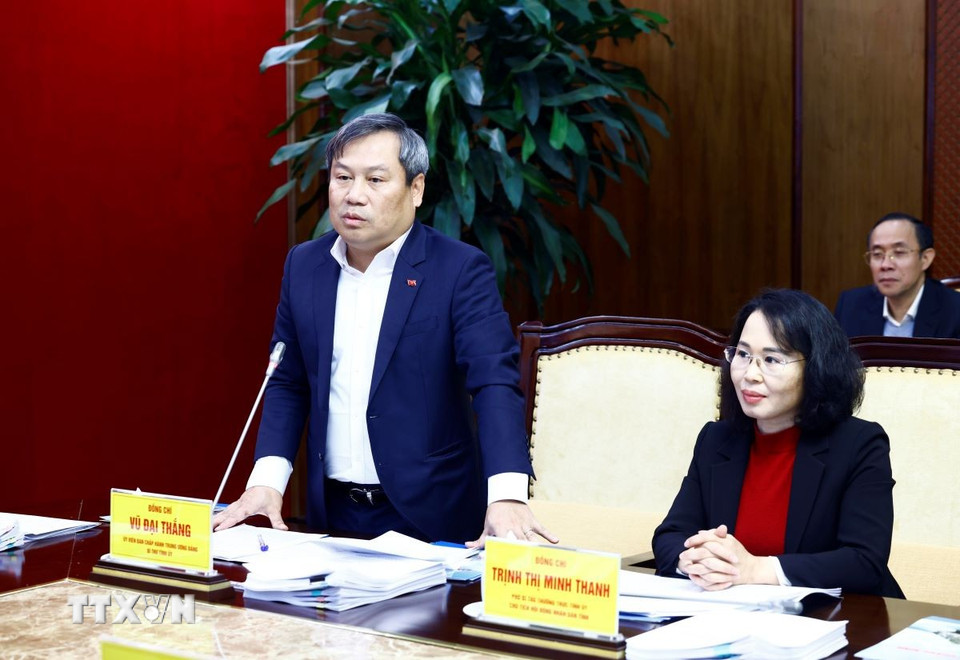 Ông Vũ Đại Thắng, Ủy viên Trung ương Đảng, Bí thư Tỉnh ủy Quảng Ninh báo cáo một số nội dung. (Ảnh: Lâm Khánh/TTXVN)