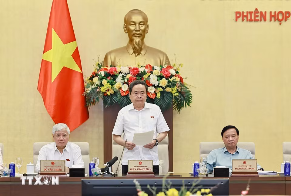Chủ tịch Quốc hội Trần Thanh Mẫn phát biểu bế mạc Phiên họp thứ tư của Ủy ban Thường vụ Quốc hội. (Ảnh: Doãn Tấn/TTXVN)