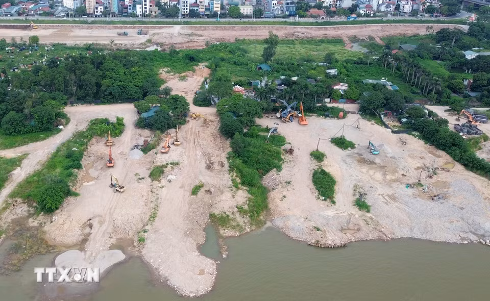 Sau khi hoàn thành, Công viên công cộng Phú Thượng được kỳ vọng trở thành “lá phổi xanh” ven sông phía Bắc Thủ đô, (Ảnh: Quốc Khánh/TTXVN)