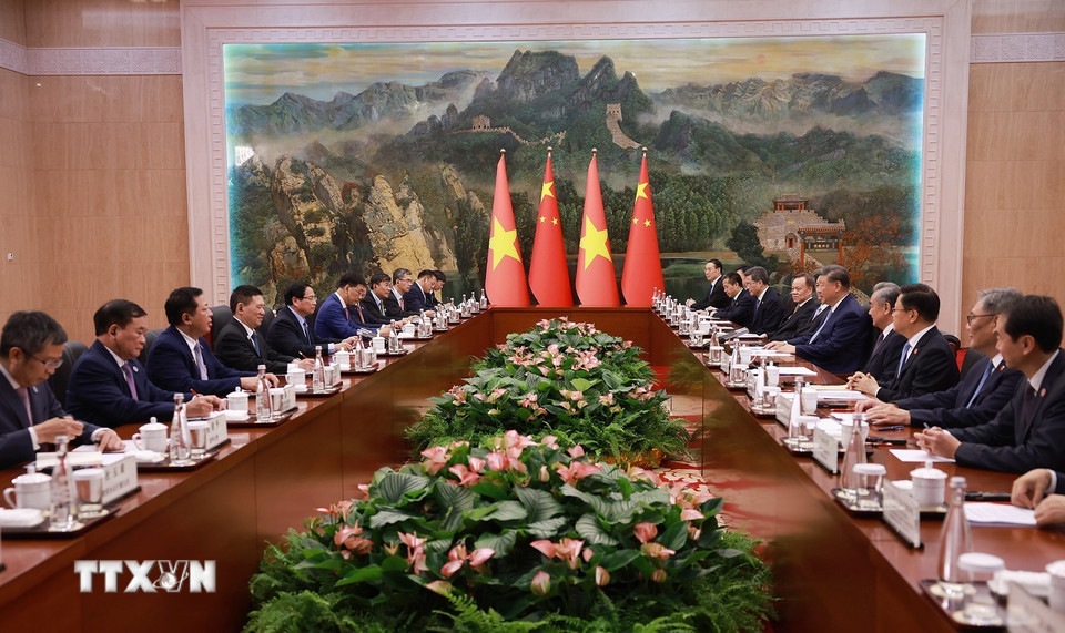 Thủ tướng Phạm Minh Chính hội kiến Tổng Bí thư, Chủ tịch nước Trung Quốc Tập Cận Bình. (Ảnh: Dương Giang/TTXVN)