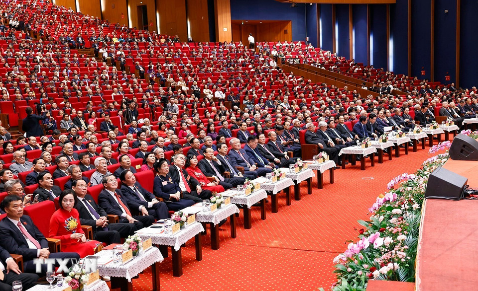 Tổng Bí thư Tô Lâm cùng các đồng chí lãnh đạo, nguyên lãnh Đảng, Nhà nước dự. (Ảnh: Doãn Tấn/TTXVN)