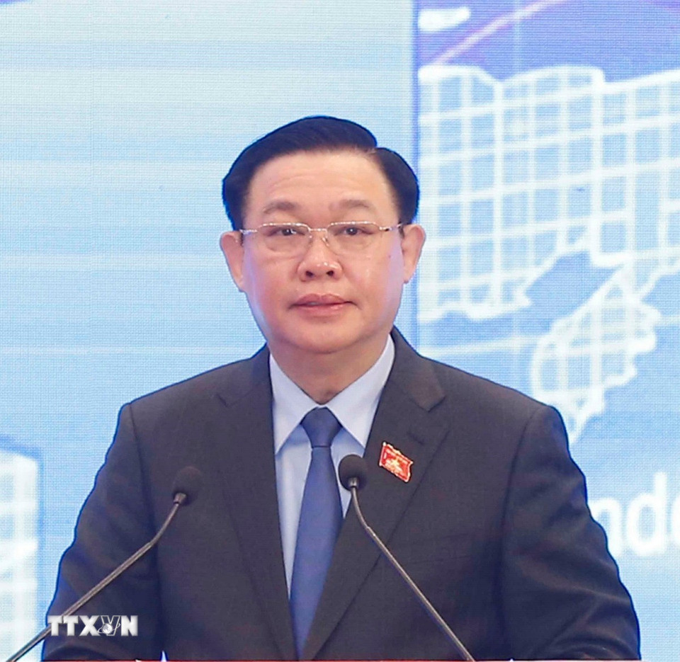 Bộ Chính trị quyết định kỷ luật bằng hình thức cảnh cáo đối với đồng chí Vương Đình Huệ, do vi phạm trong thời gian giữ chức vụ Chủ tịch Quốc hội. (Ảnh: TTXVN)