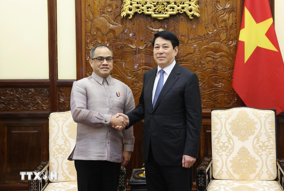 Chủ tịch nước Lương Cường tiếp Đại sứ Cộng hòa Philippines tại Việt Nam Francisco Noel R. Fernandez III. (Ảnh: Lâm Khánh/TTXVN)