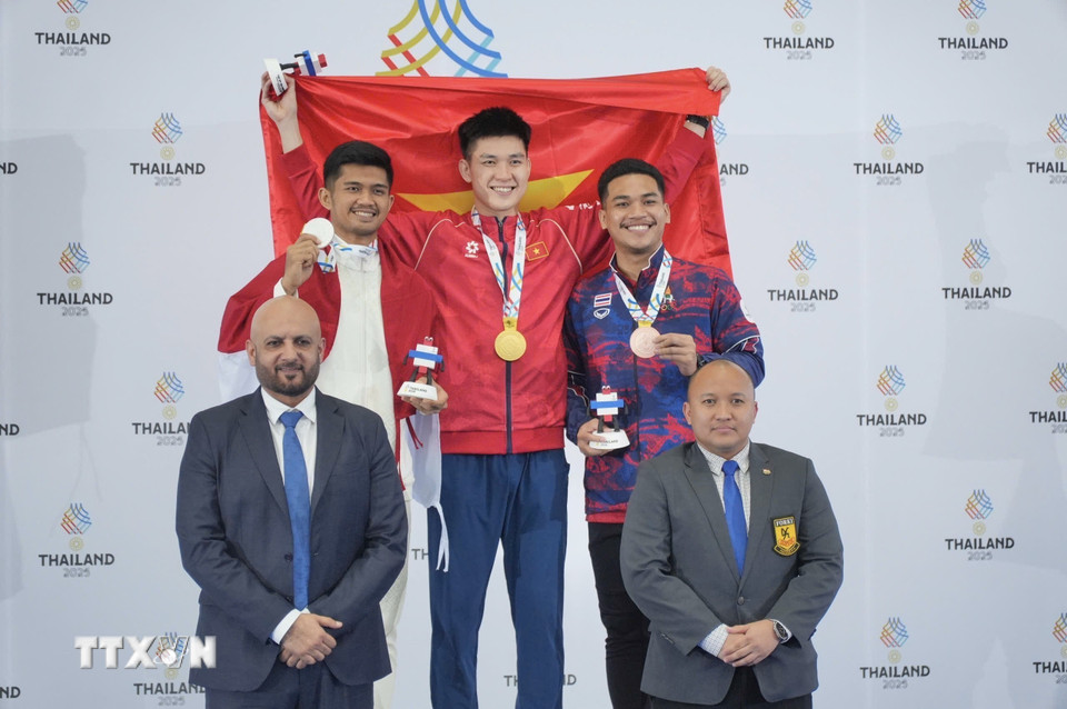 Vận động viên Nguyễn Thanh Trường thi đấu xuất sắc, giành huy chương Vàng ở hạng cân 84 kg nam. (Ảnh: TTXVN phát)