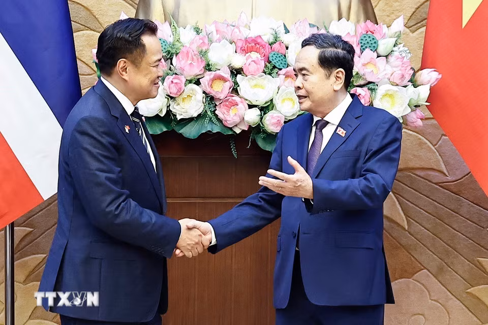 Chủ tịch Quốc hội Trần Thanh Mẫn hội kiến Thủ tướng Thái Lan Anutin Charnvirakul thăm chính thức Việt Nam và tham dự Diễn đàn Tương lai ASEAN lần thứ ba. (Ảnh: Doãn Tấn/TTXVN)