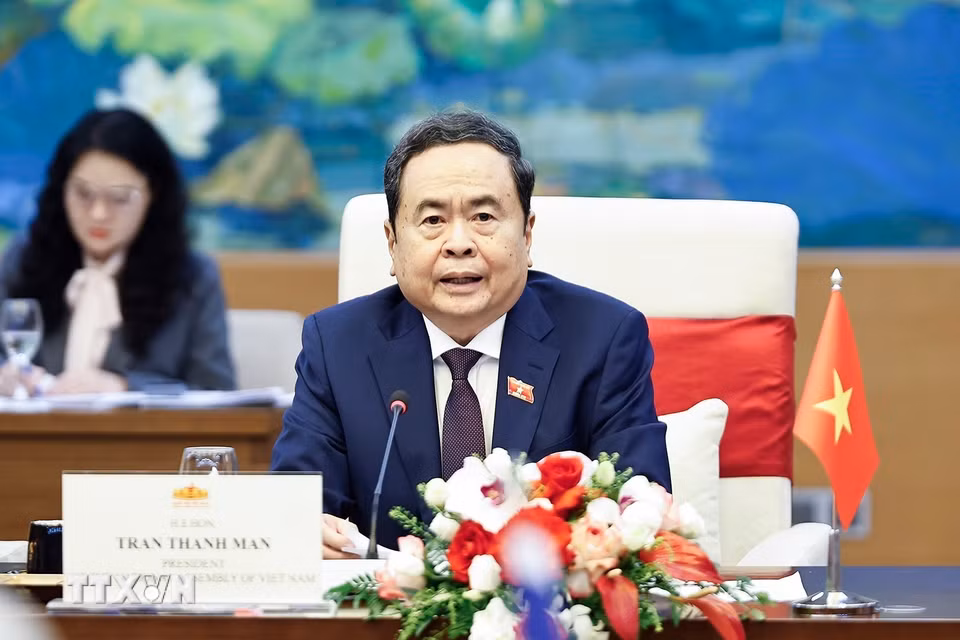 Chủ tịch Quốc hội Trần Thanh Mẫn phát biểu tại cuộc hội kiến Thủ tướng Thái Lan. (Ảnh: Doãn Tấn/TTXVN)