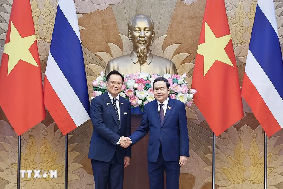 Chủ tịch Quốc hội Trần Thanh Mẫn hội kiến Thủ tướng Thái Lan Anutin Charnvirakul thăm chính thức Việt Nam và tham dự Diễn đàn Tương lai ASEAN lần thứ ba. (Ảnh: Doãn Tấn/TTXVN)