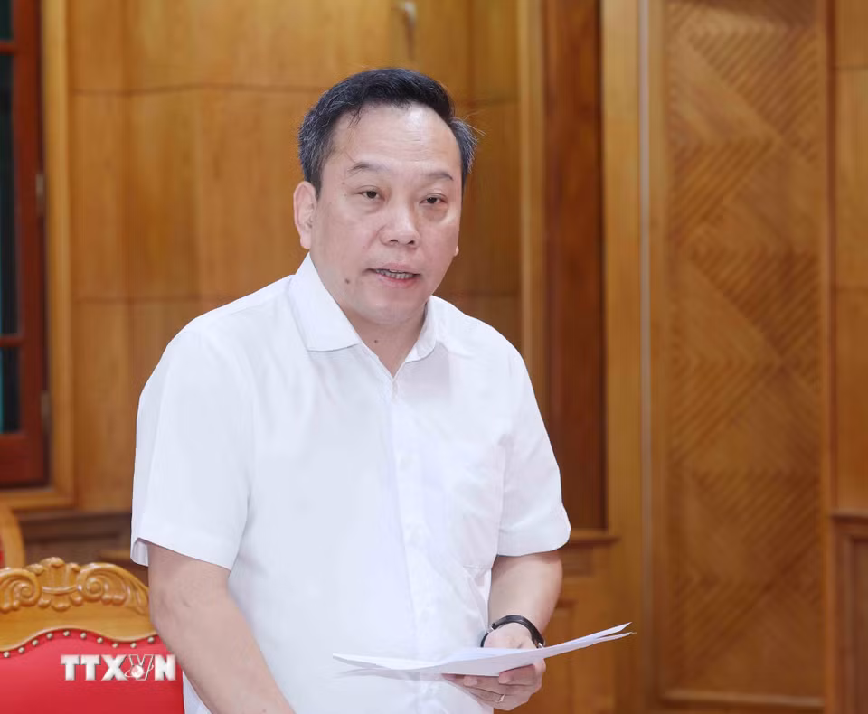 Đồng chí Đỗ Việt Hà, Phó Bí thư Đảng ủy các cơ quan Đảng Trung ương báo cáo chương trình hành động thực hiện Nghị quyết Đại hội XIV của Đảng và sau Đại hội Đảng bộ lần thứ nhất. (Ảnh: Phương Hoa/TTXVN)