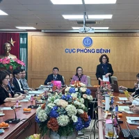 Tiến sỹ Lê Thái Hà - Phó Cục trưởng Cục Phòng bệnh (Bộ Y tế) phát biểu tại Hội thảo. (Ảnh: PV/Vietnam+)