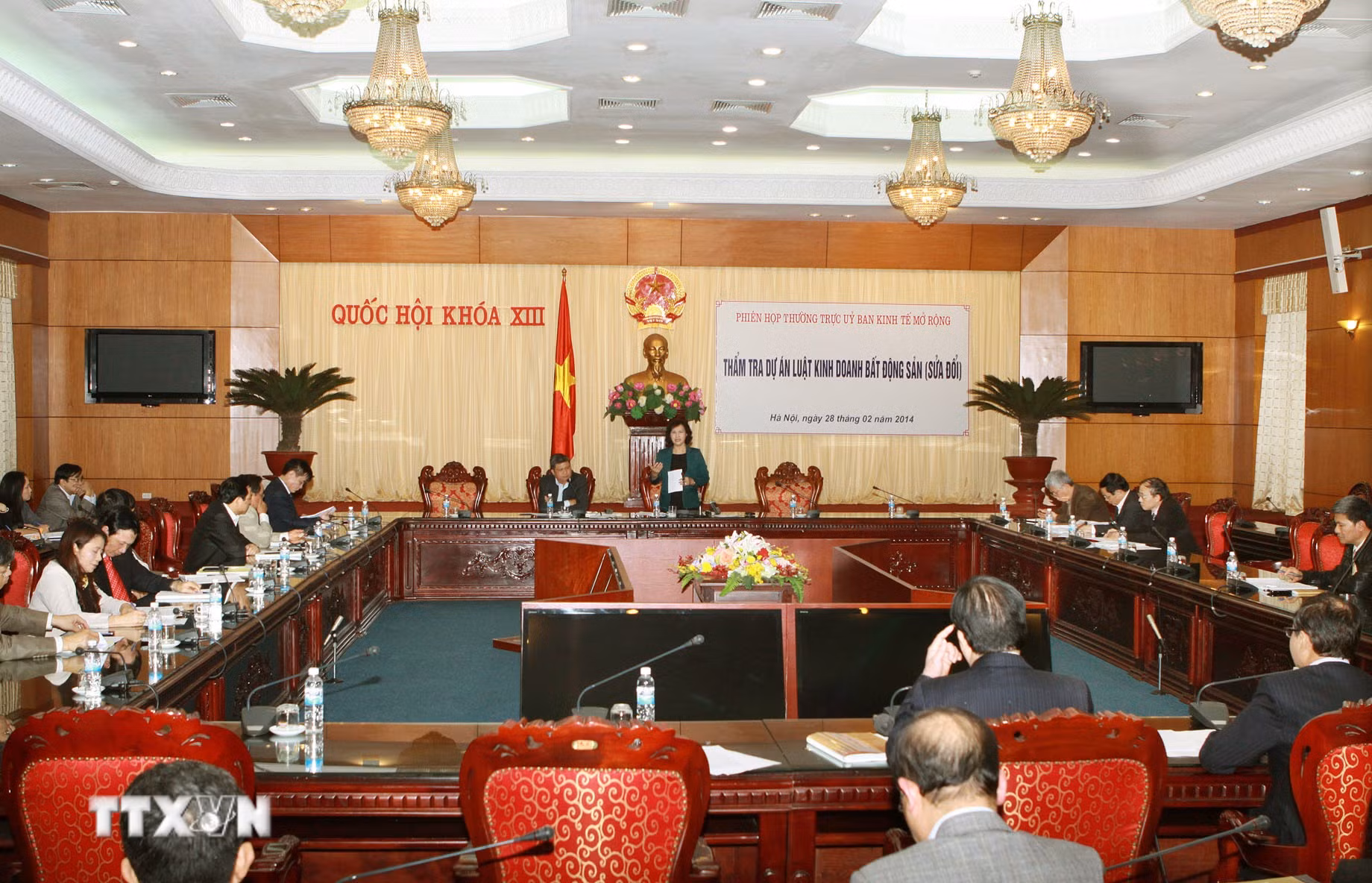ttxvn-luat-kinh-doanh-bat-dong-san.jpg