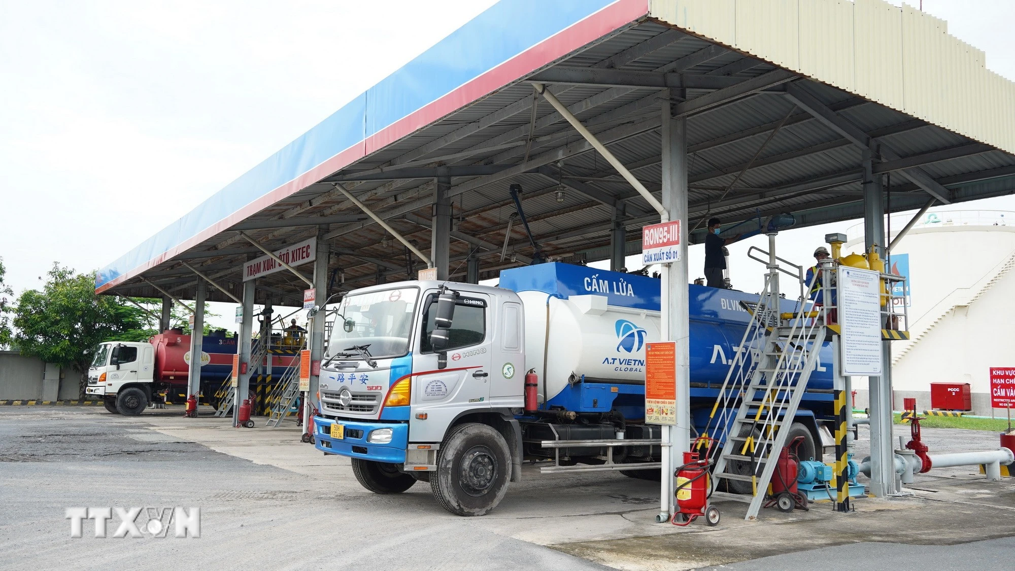 Đảm bảo nguồn cung xăng dầu trên cao tốc TP Hồ Chí Minh - Long Thành - Dầu Giây