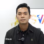 Anh Huỳnh Tấn Đạt, Chủ tịch Hội Sinh viên Việt Nam tại Australia, trả lời phỏng vấn phóng viên TTXVN tại Australia. (Ảnh: Trung Trang/TTXVN)