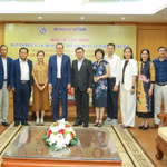 Ông Lê Quốc Minh, Ủy viên Trung ương Đảng, Phó Trưởng Ban Tuyên giáo và Dân vận Trung ương, Tổng Biên tập Báo Nhân Dân, Chủ tịch Hội Nhà báo Việt Nam tiếp ông Puy Kea, Chủ tịch Câu lạc bộ Nhà báo Campuchia cùng đoàn công tác.