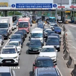 Giao thông cửa ngõ Thành phố Hồ Chí Minh tăng cao ngày cuối kỳ nghỉ Tết. (Ảnh: Hồng Đạt/TTXVN)