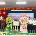 UBND xã Đồng Phúc nhận quyết định công nhận Làng nghề chè Shan Tuyết Bằng Phúc, xã Đồng Phúc, tỉnh Thái Nguyên. (Ảnh: TTXVN phát)
