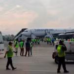 Máy bay của Turkish Airlines đã bị cháy cụm lốp càng đáp bên phải trong lúc hạ cánh xuống sân bay quốc tế Tribhuvan. (Nguồn: AP)