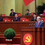 Tổng Bí thư Tô Lâm trình bày Báo cáo của Ban Chấp hành Trung ương Đảng khóa XIII về các văn kiện trình Đại hội XIV của Đảng. (Ảnh: TTXVN)
